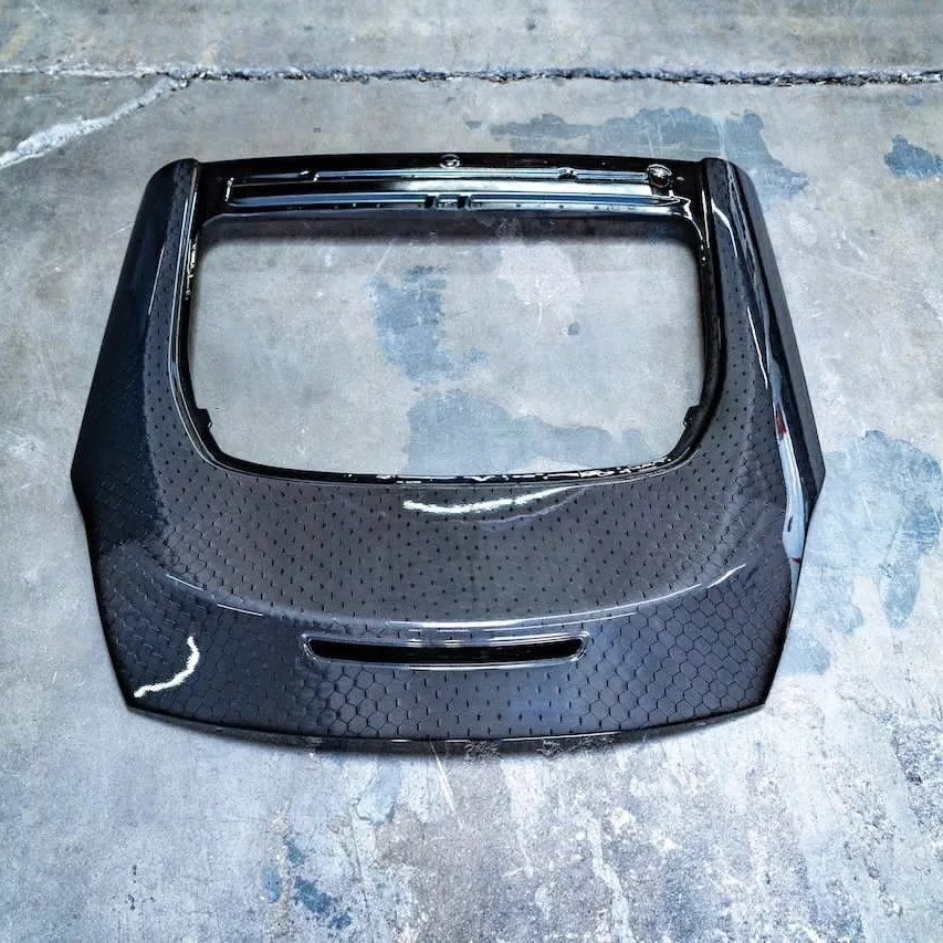 370z Carbon Fiber Hatch - Image 2