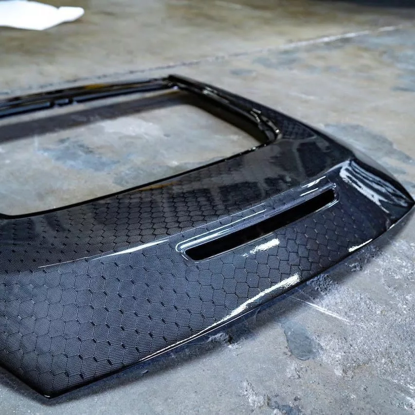370z Carbon Fiber Hatch - Image 3