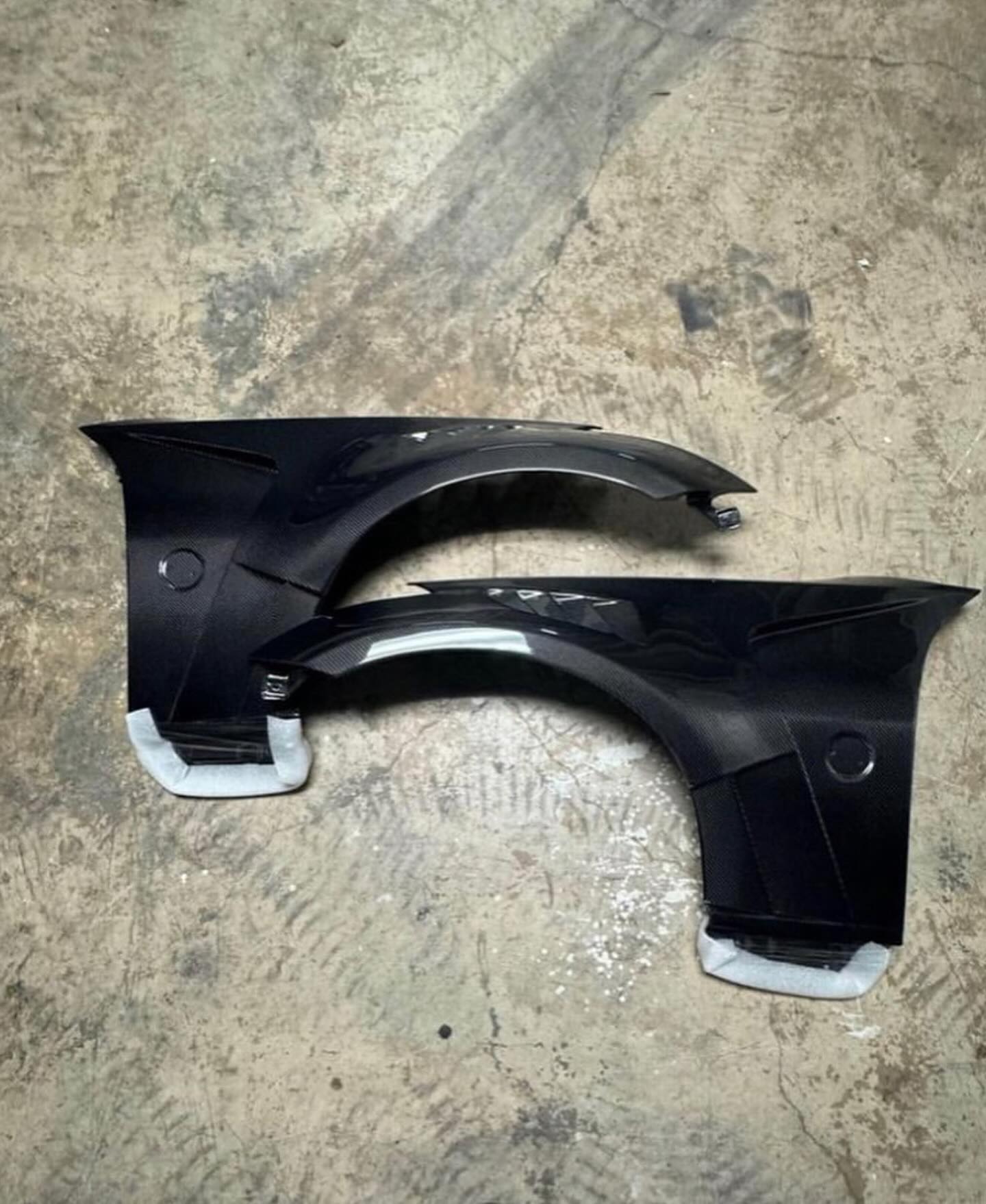 350z Carbon Fiber Fenders