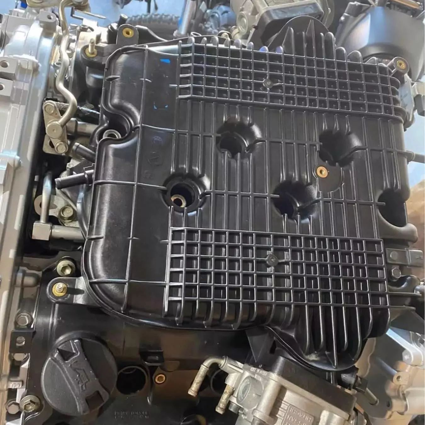 370z Nissan VQ37VHR Engine - Image 3