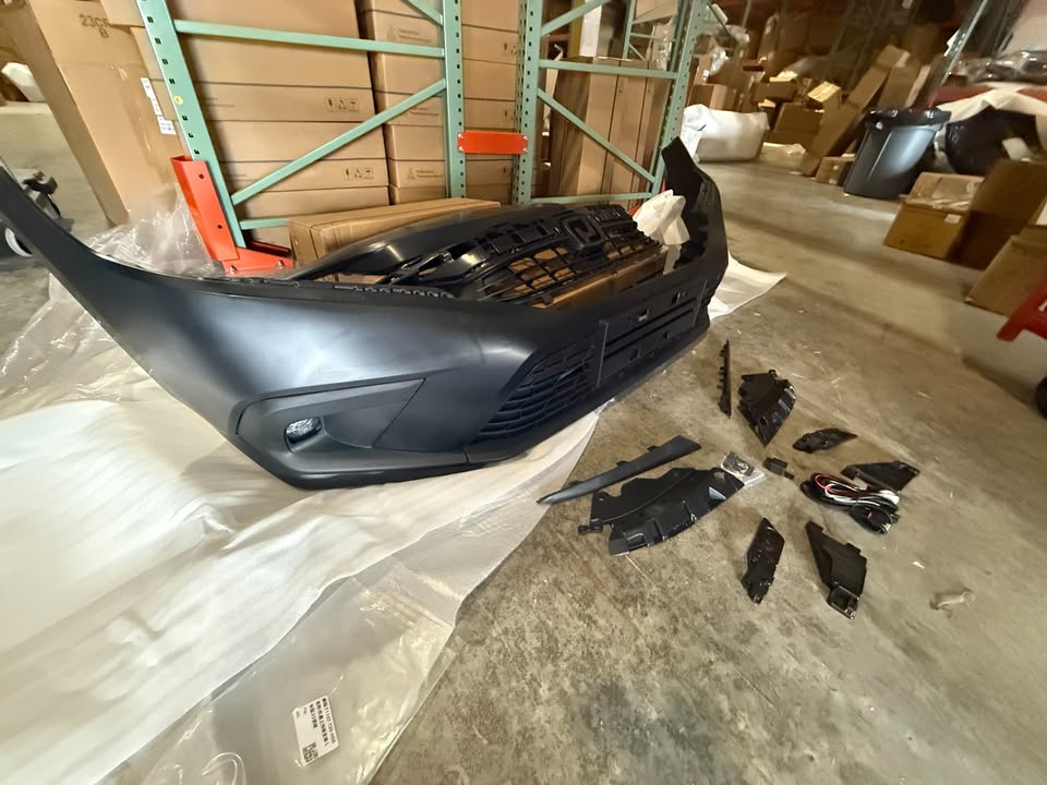 Honda Civic Complete Front Bumper Assembly - Image 2